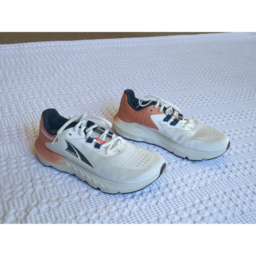 Altra Provision 7 Women's Size 9 Orange Coral Peach White